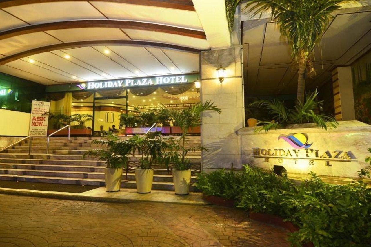 Holiday Plaza Hotel Cebu Bagian luar foto